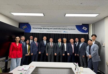 Azerbaijan, S Korea Explore Digital Land Systems Tie-up